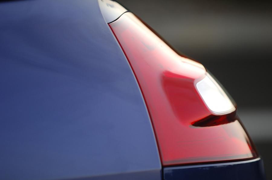  Renault Megane 2006 года  (фото 13 из 41)